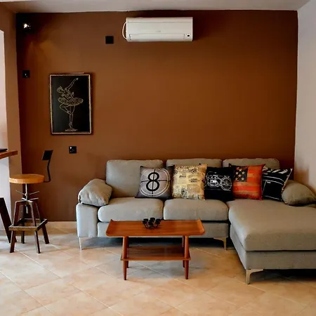 Stamatis Villa Agii Apostoli (Monemvasia)