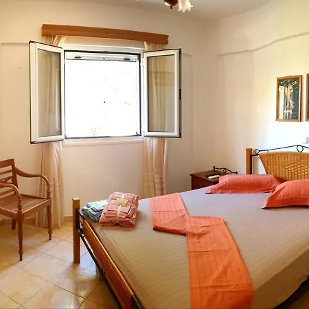 Stamatis Villa Agii Apostoli (Monemvasia)