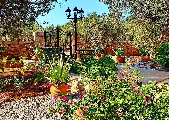 Willa Stamatis Agii Apostoli (Monemvasia)